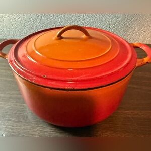 DESCOWARE Belgium Orange Flame Enamel Oval Cast Iron FE 8 Dutch Oven w/ Lid